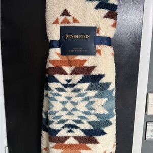 Pendleton Aztec Boho Sherpa Throw Blanket Southwest Tribal Cream Blue Fleece NEW